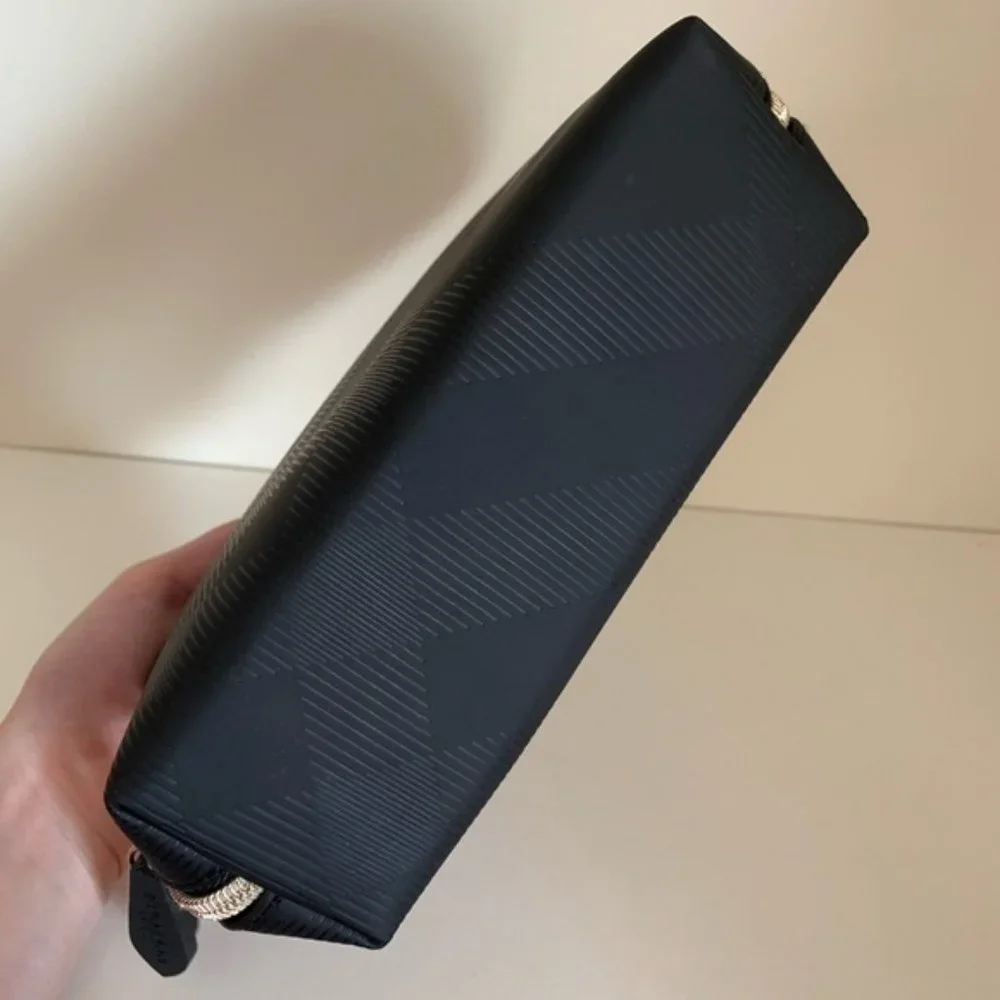 Burberry Beauty zippy pouch Makeup Cosmetic Bag Clutch